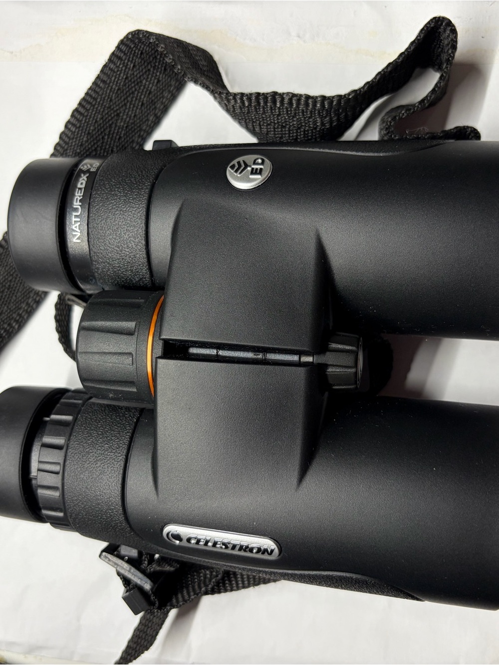 Binoculars - - Picture 4 of 7